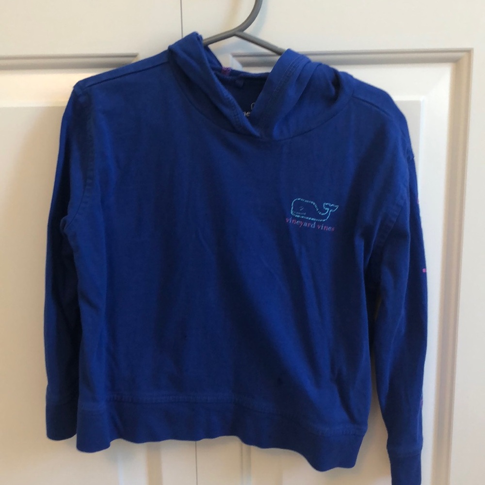 Toddler girls Vineyard Vines light weight sweatshirt with a hood size 4T